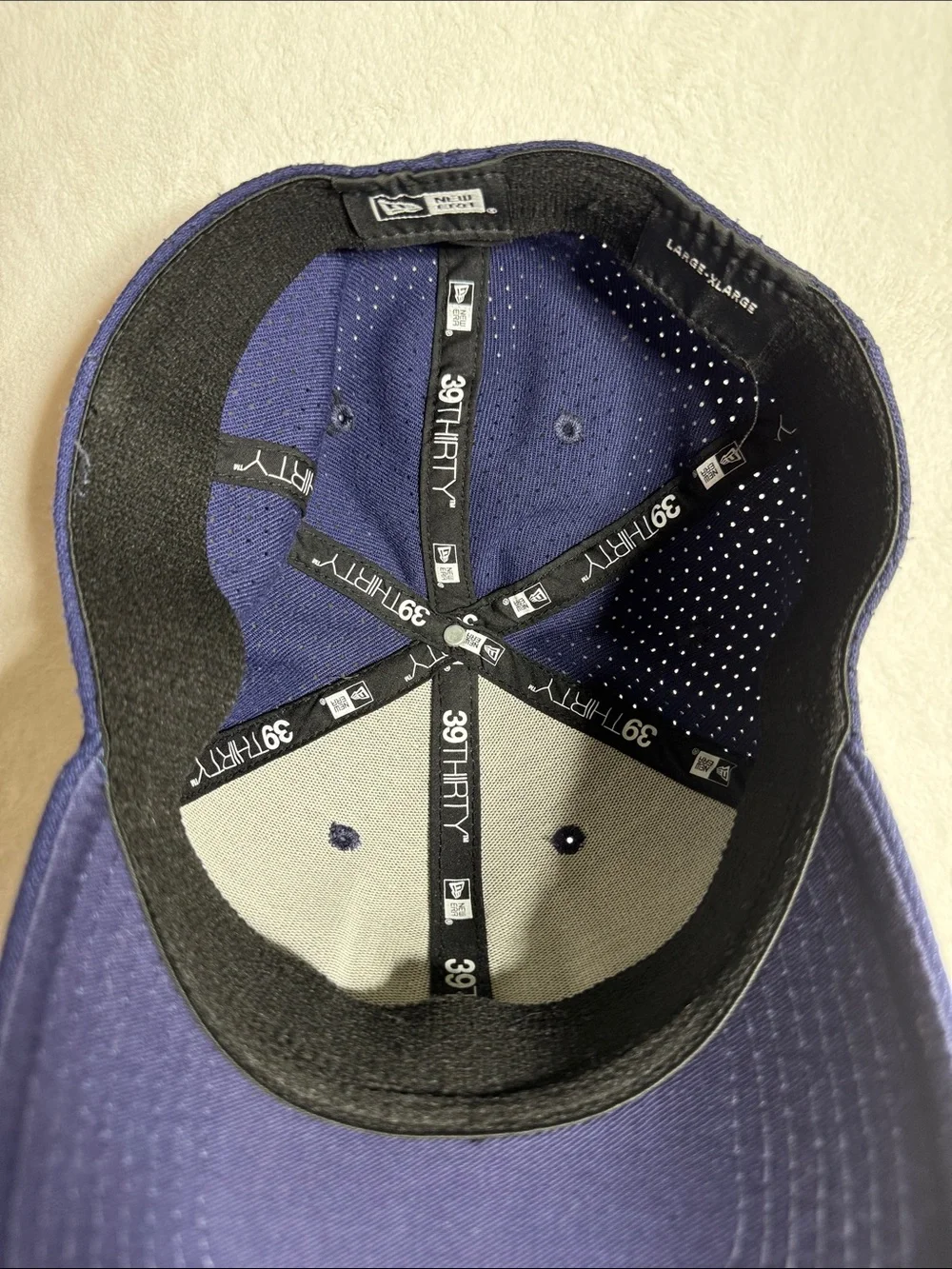Navy Vancouver Canucks Baseball Cap with Green & Blue Embroidered Logo